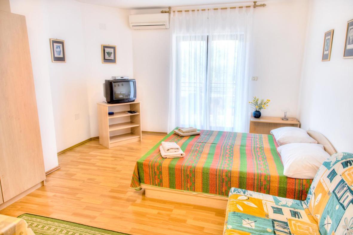 Apartment Josip 2011 Fažana Kültér fotó