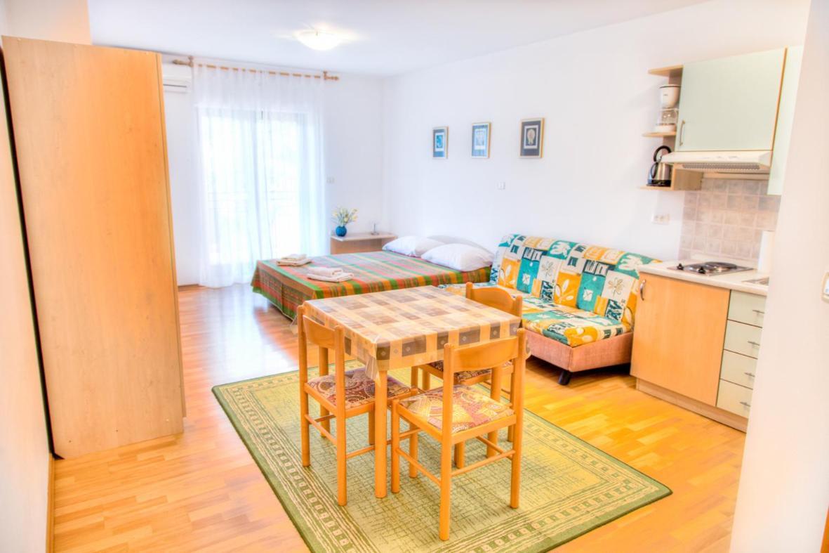 Apartment Josip 2011 Fažana Kültér fotó